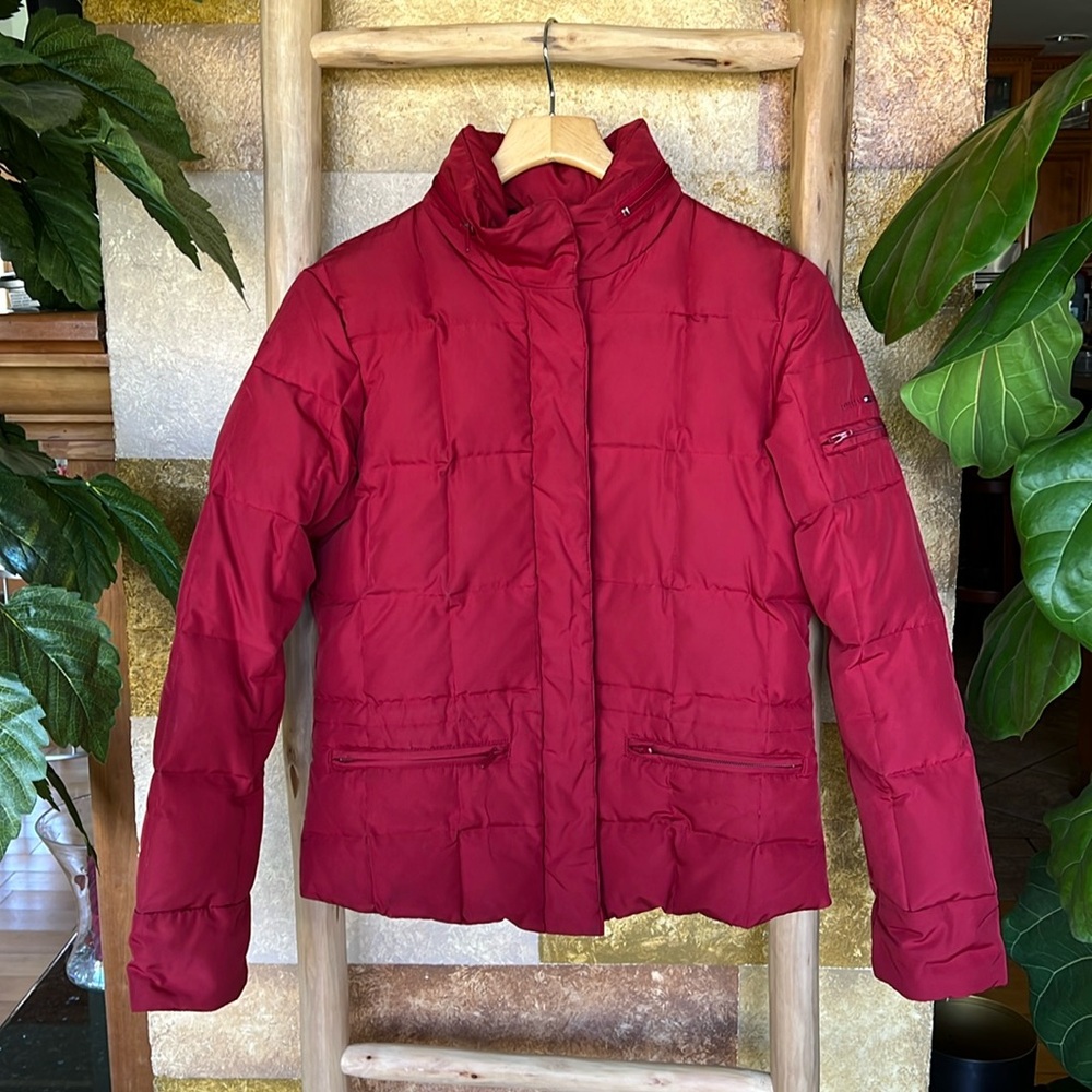 Tommy Hilfiger Women’s Front Collar Red Zip-Up Puffer Jacket, Size Small